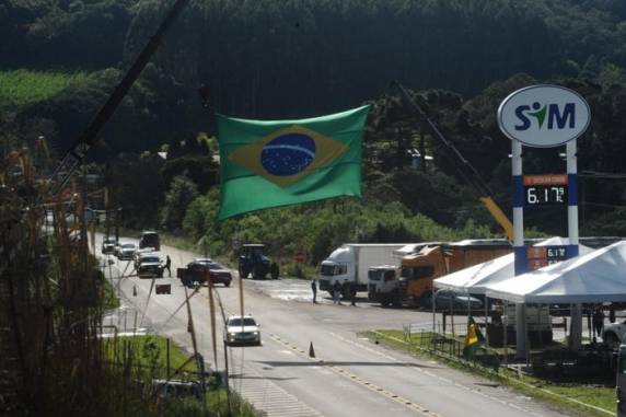 Mobilização começou para as manifestações do 7 de Setembro e se mantém nas rodovias com pautas alheias ao transporte de cargas, como fechamento do STF e voto impresso
