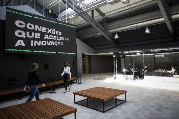 No trimestre, setor gerou 33 mil postos de trabalho no RS e conta com programas de formação para preencher 6 mil vagas em aberto, com salários de até R$ 15 mil