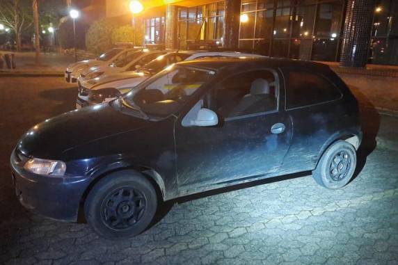 Grupo criminoso foi interceptado no bairro Vila Nova na madrugada desta terça-feira durante ação da Brigada Militar e Guarda Municipal