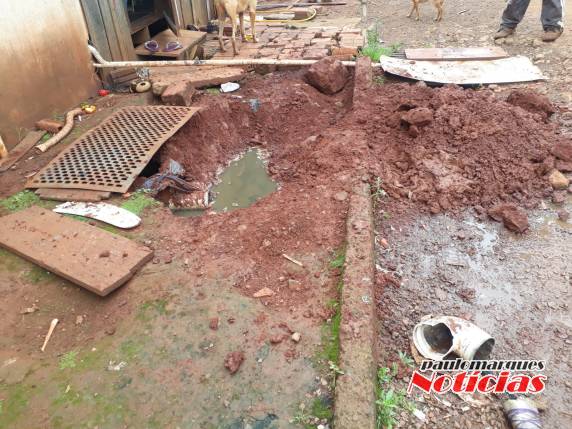 Moradores do bairro Esperança pedem melhorias no esgoto das casas - foto 3