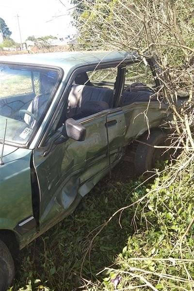 A colisão envolveu uma caminhonete S10 e um Ford Del Rey na tarde desta quarta-feira