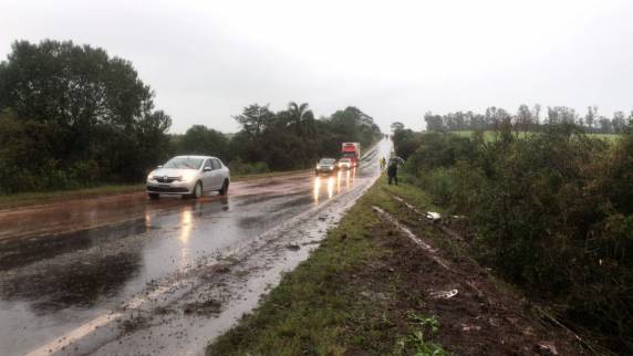 Acidente envolvendo três veículos na ERS 342 em Cruz Alta - foto 5