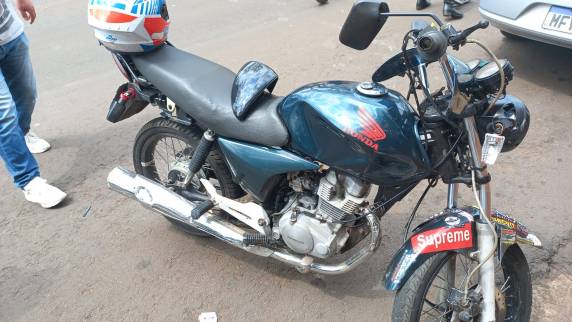 Acidente no centro de Ijuí envolve motocicleta e veículo Cruze - foto 2
