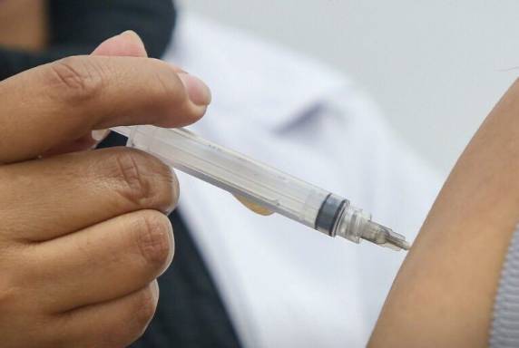 RS soma mais de 56% da população acima de 18 anos com as duas doses ou com a vacina em dose única