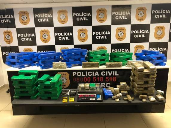 Homem que estava no local é apontado como um dos líderes do tráfico na região