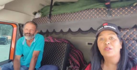No início de setembro, Cleusa Ximendes encontrou Ernani Amaral caminhando em uma estrada de Goiás. Familiares do homem viram vídeo postado pela caminhoneira nas redes sociais e entraram em contato com ela.