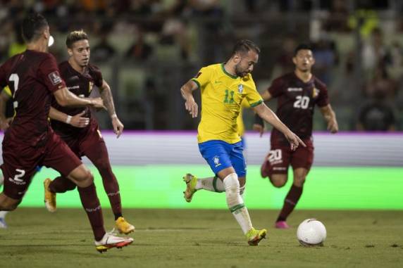 Em Caracas, Seleção Brasileira reagiu na segunda etapa e chegou a nove vitórias em nove jogos na competição