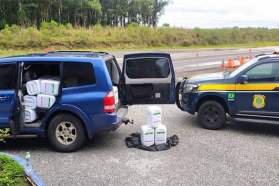 Carga estava em caminhonete que vinha do Uruguai e seria levada até o norte do RS