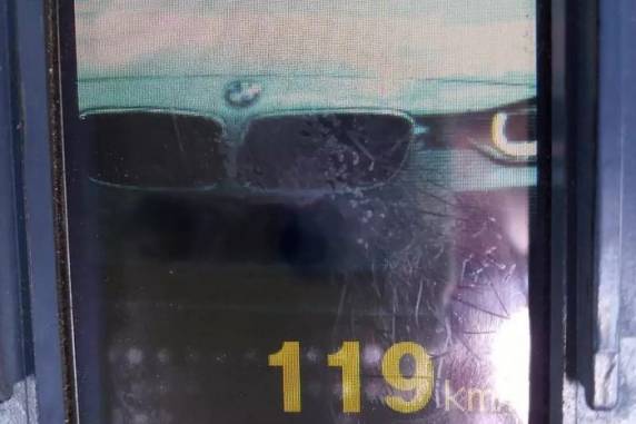 Operação flagra 600 veículos por excesso de velocidade na RS-118 - foto 2