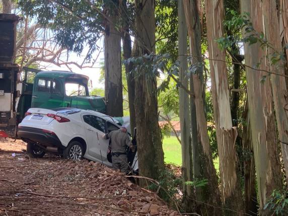Grave acidente de trânsito deixou duas vítimas fatais em Crissiumal - foto 4