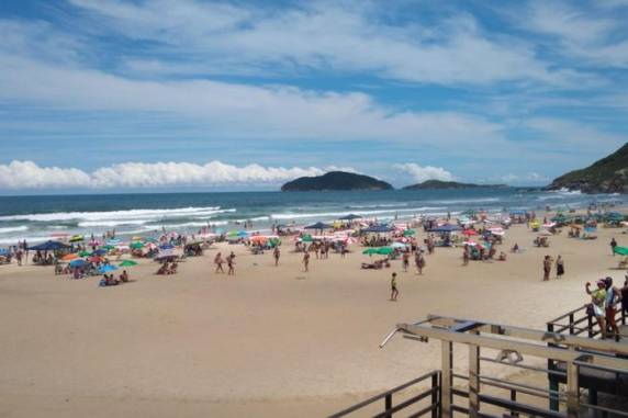 Dos 231 lugares analisados, 182 estão em condições de receber banhistas, segundo relatório divulgado nesta sexta-feira (29)