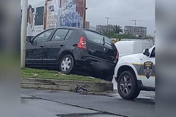 O homem foi agredido por pessoas que estavam no local, antes da chegada da Guarda Municipal e da Polícia Militar.