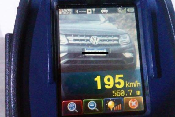 Operação autuou 57 veículos por excesso de velocidade na RS-135