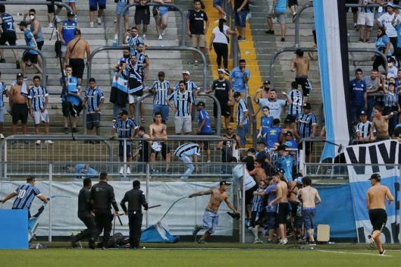 Liminar assinada pelo presidente do Superior Tribunal de Justiça Desportiva vale até o julgamento do caso
