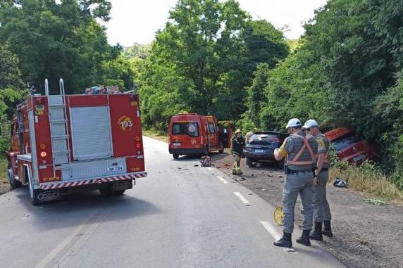 Colisão ocorreu no Km 284, quinta-feira (4), por volta de 14h