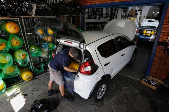 Preço da gasolina, desemprego e aumento no número de motoristas trabalhando por aplicativos ajudam a explicar o incremento