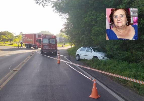 Vítima de 71 anos não teria visto caminhão trafegando na pista e colidiu lateralmente com ele. Ela morreu no local.