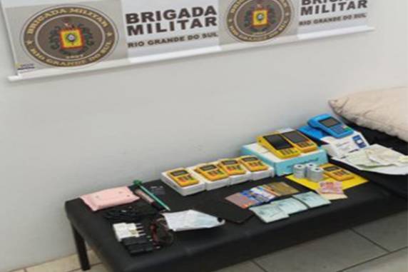 Segundo as investigações, os dois podem fazer parte de uma organização atuante fora do Estado