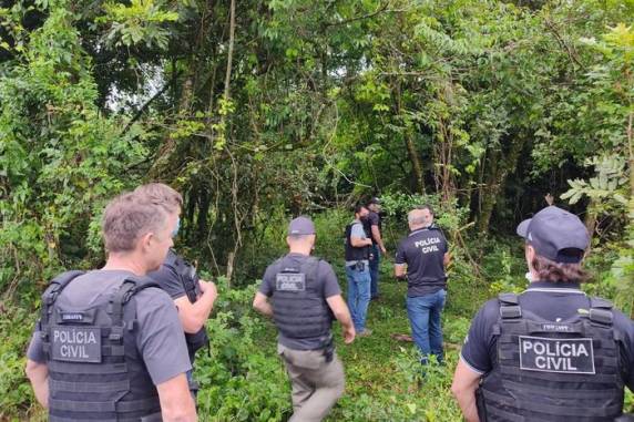 Três homens confessaram ter matado a vítima e apontaram local onde o corpo foi deixado