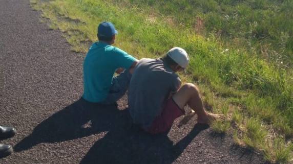 Na manhã de sexta-feira(19), dois indivíduos foram presos em flagrante ao serem abordados com uma ovelha carneada, dentro de mochilas, na BR 290, na localidade do Inhanduí - Alegrete.