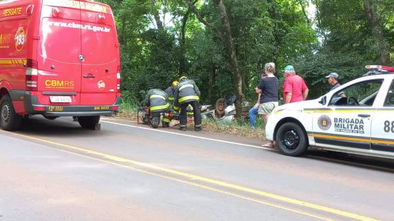 Capotamento de veículo na RS 342 em Ijuí - foto 2