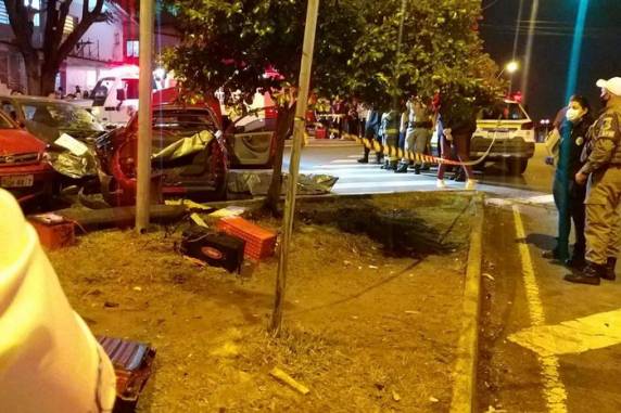 Colisão ocorreu no cruzamento entre a perimetral e a Travessa Rio Grande, no bairro Kayser