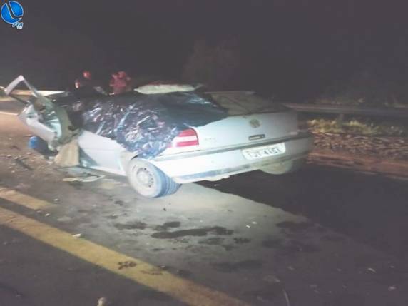 Colisão ocorreu na noite deste domingo, na altura do km 244 da rodovia