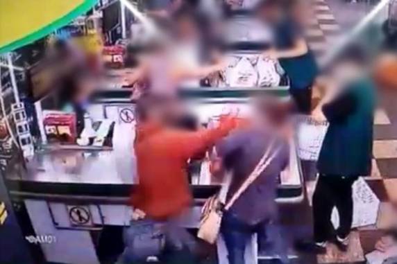 Caso foi registrado como vias de fato, delito considerado de menor potencial ofensivo e que não prevê prisão