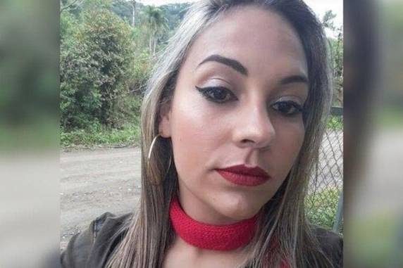 Segundo a polícia, a mãe de Deniza Soares Kukul, de 29 anos, presenciou o crime, que ocorreu após uma discussão.