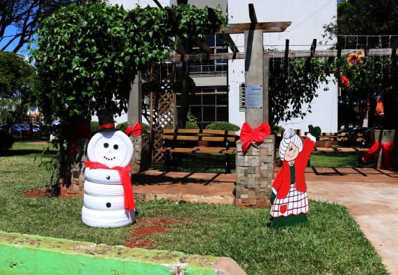 Janelas da Casa do Papai Noel foram quebradas e enfeites roubados
