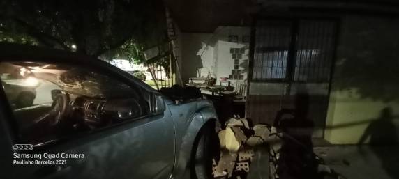 Caminhonete invade residência após acidente em Cruz Alta - foto 2