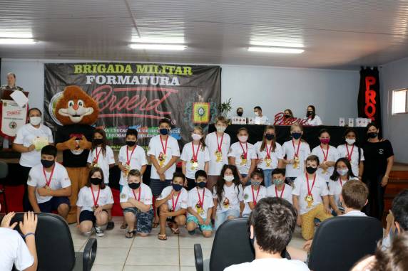 Solenidade ocorreu no auditório da EMEF Germano Dockhorn