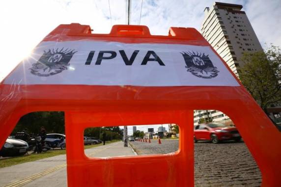 Quem optar por pagamento em cota única até final deste mês terá desconto de cerca de 20%