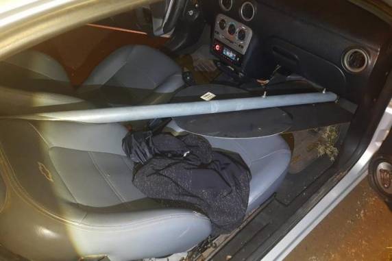 Homem, de 21 anos, tentou fugir de abordagem policial na madrugada desta segunda-feira