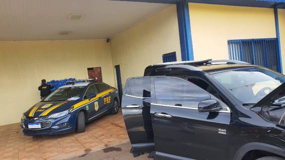 PRF prende traficantes com mais de uma tonelada de maconha em Sarandi - foto 2