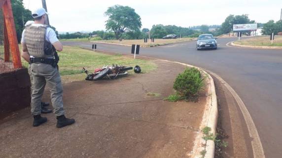 Acidente no trevo da BR-468 deixa jovem ferida em Três Passos - foto 3
