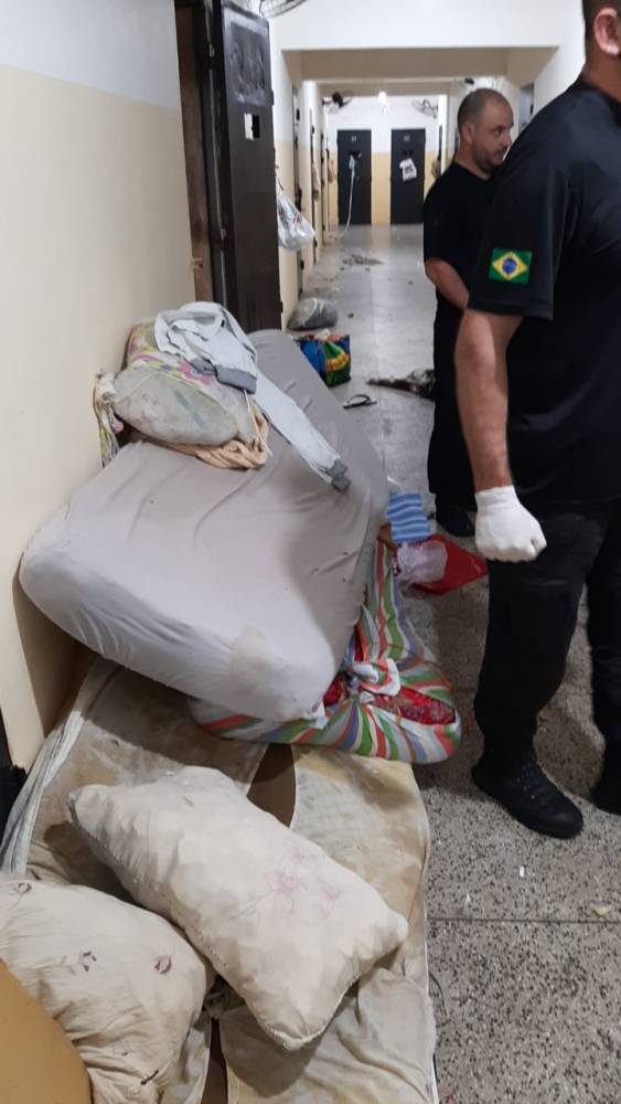 Polícia Civil deflagra Operação Malha Fina, prende 9 criminosos envolvidos em roubo a Loja de Armas em Cerro Largo - foto 8