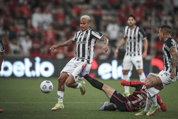 No placar agregado, Galo aplicou 6 a 1 no Furacão