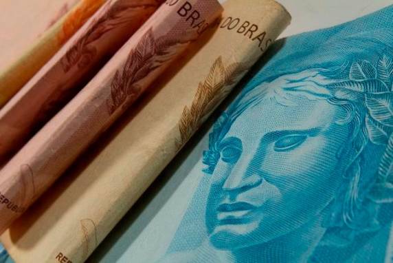 Deputados e senadores de esquerda, centro e direita se uniram na derrubada do veto ao fundão de R$ 5,7 bilhões