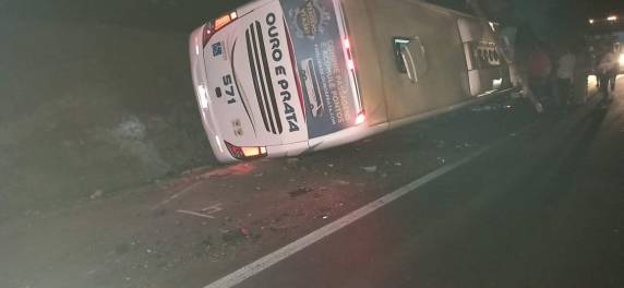 Ônibus da Ouro e Prata que vinha para Crissiumal se envolveu em acidente com morte em São José do Herval - foto 3