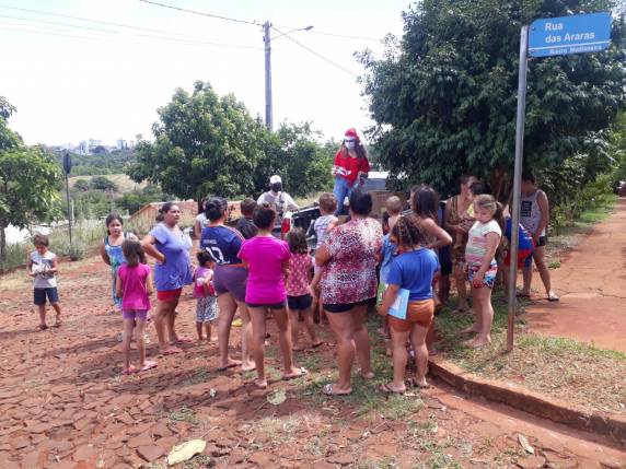 Rádio Colonial e Brigada Militar entregam brinquedos da Árvore Solidária - foto 6