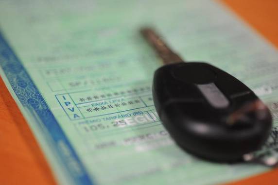 Carteiras vencidas em dezembro de 2020 devem ser regularizadas até 31 de dezembro