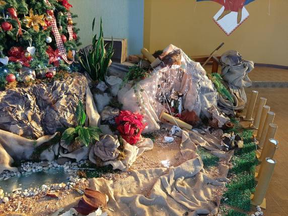 Mulher surta e vandaliza Igreja Católica em Independência - foto 5