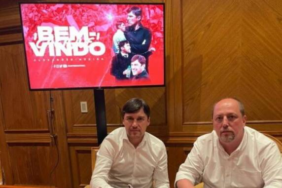 Técnico uruguaio assinou contrato até o final de 2022
