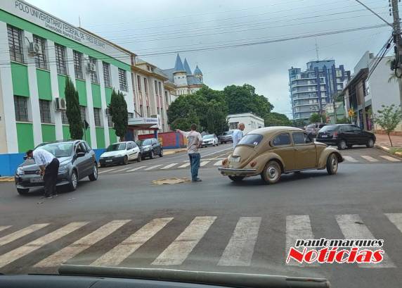 Acidente com danos materiais no Centro de Três de Maio - foto 4