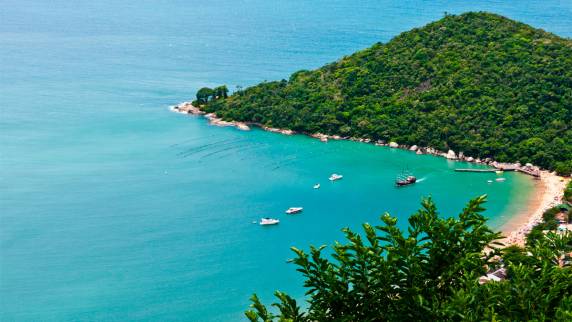 Somente em Florianópolis há 22 locais sem condições para receber banhistas