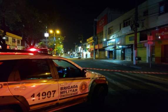 Vítima perdeu o controle do veículo na Avenida Getúlio Vargas, por volta das 2h