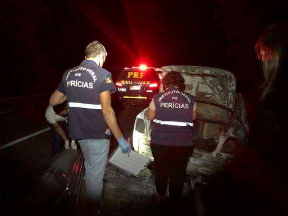 PRF atende ocorrência de duplo homicídio na BR 293 em Santana do Livramento - foto 3
