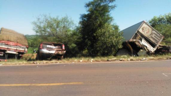 Três veículos se envolvem em acidente na BR 285 em São Luiz Gonzaga - foto 3