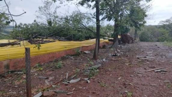 Temporal causa estragos em Horizontina nesta terça-feira - foto 2